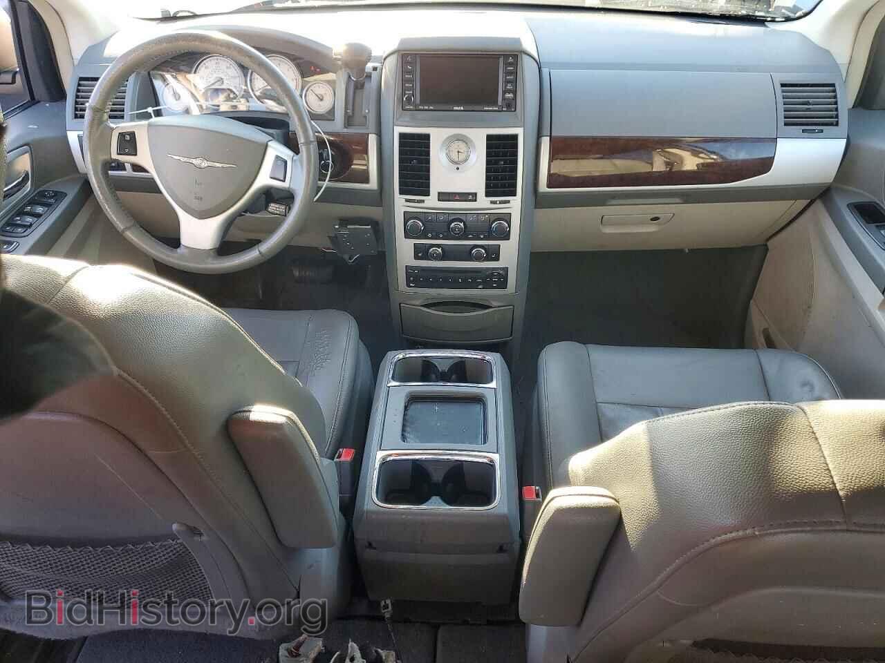 2010 CHRYSLER MINIVAN - VIN: 2A4RR5D1XAR253812 - Фото 8