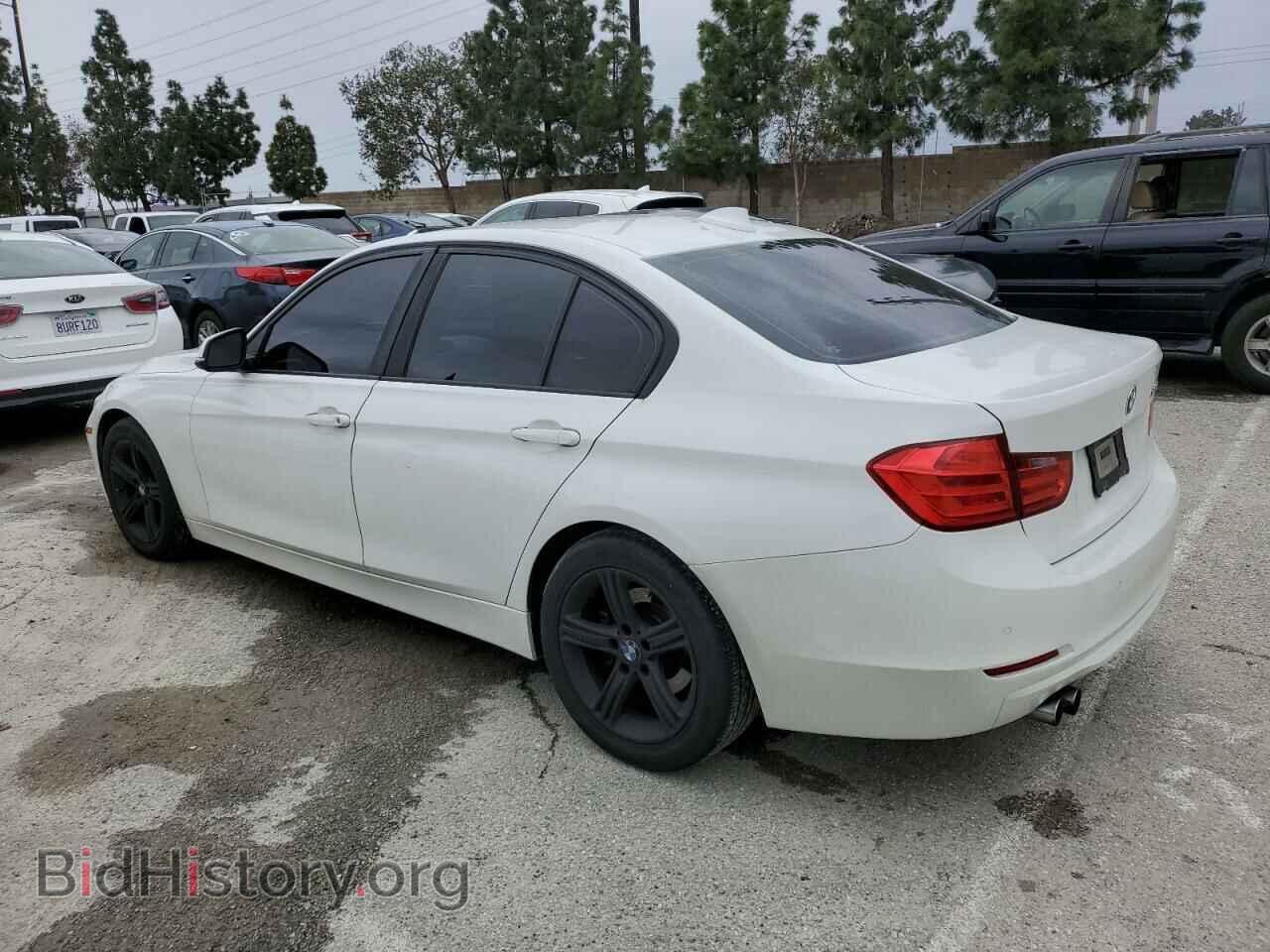 2013 BMW 3 SERIES - VIN: WBA3A5C59DF602409 - Фото 2