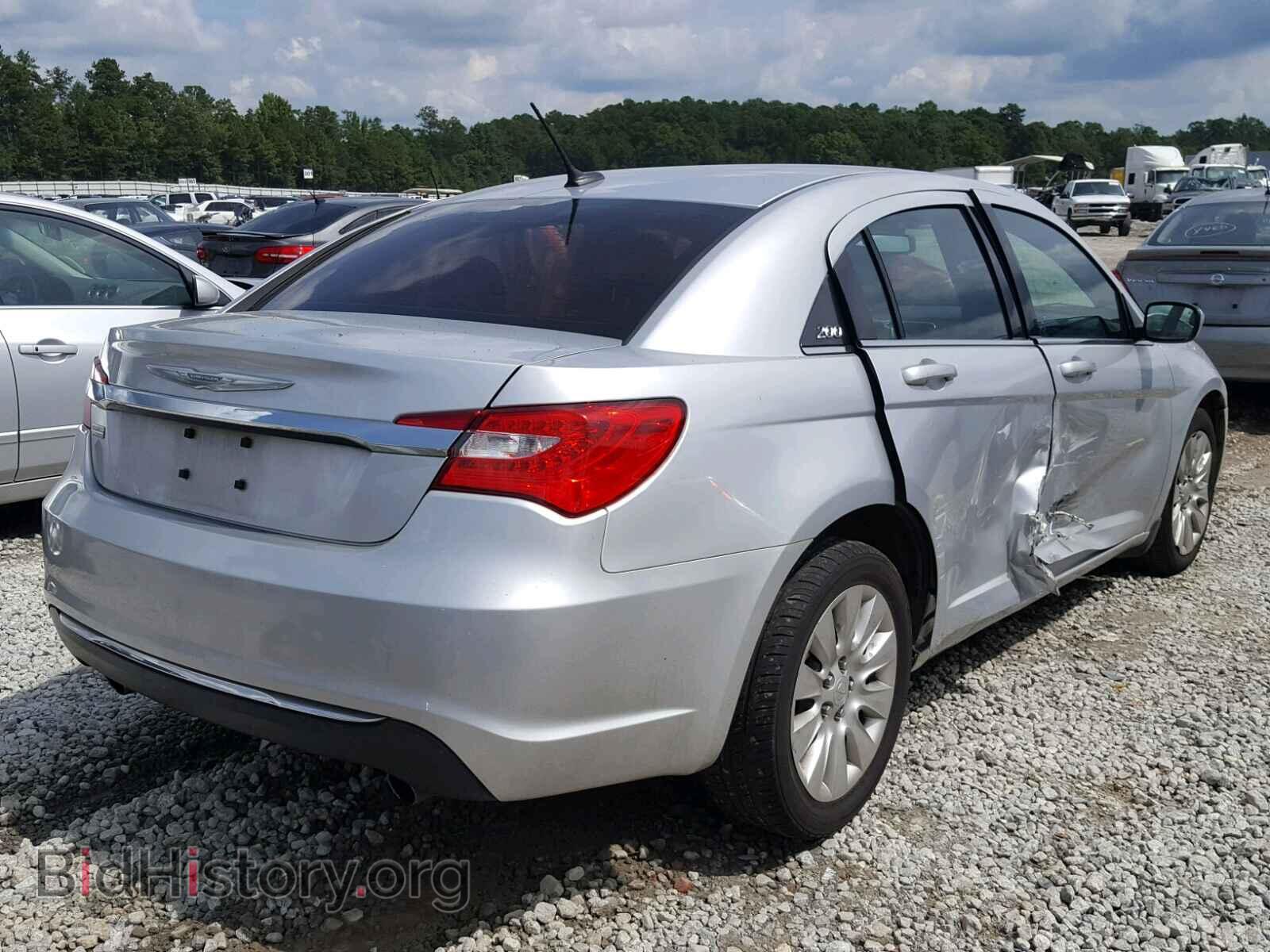 2012 CHRYSLER 200 - VIN: 1C3CCBAG2CN261749 - Фото 4