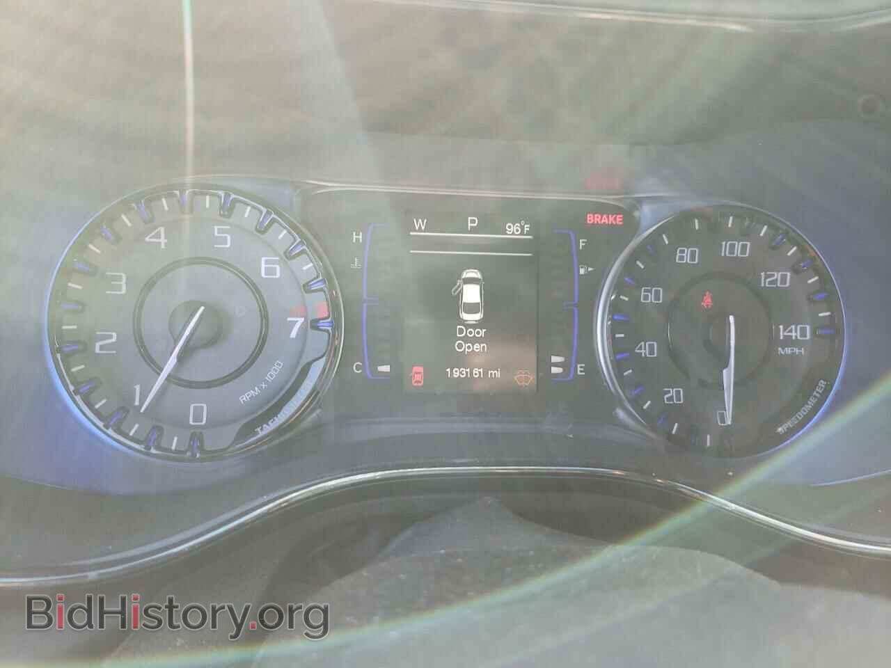 2015 CHRYSLER 200 - VIN: 1C3CCCBG0FN667182 - Фото 9