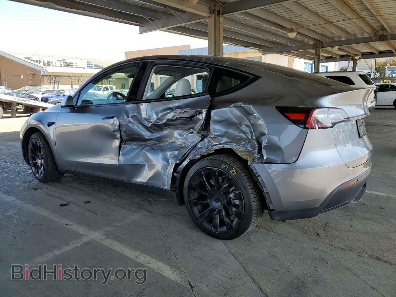 2024 TESLA MODEL Y - VIN: 7SAYGDEE2RF149327 - Photo 2
