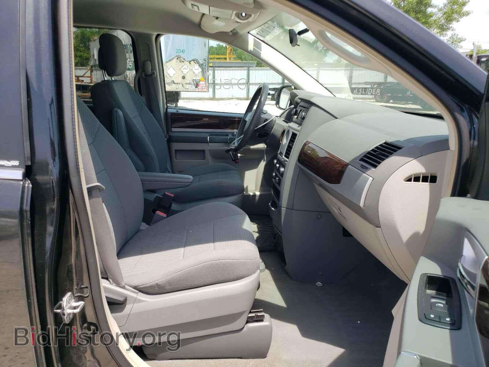 2010 CHRYSLER MINIVAN - VIN: 2A4RR5D17AR451571 - Фото 5