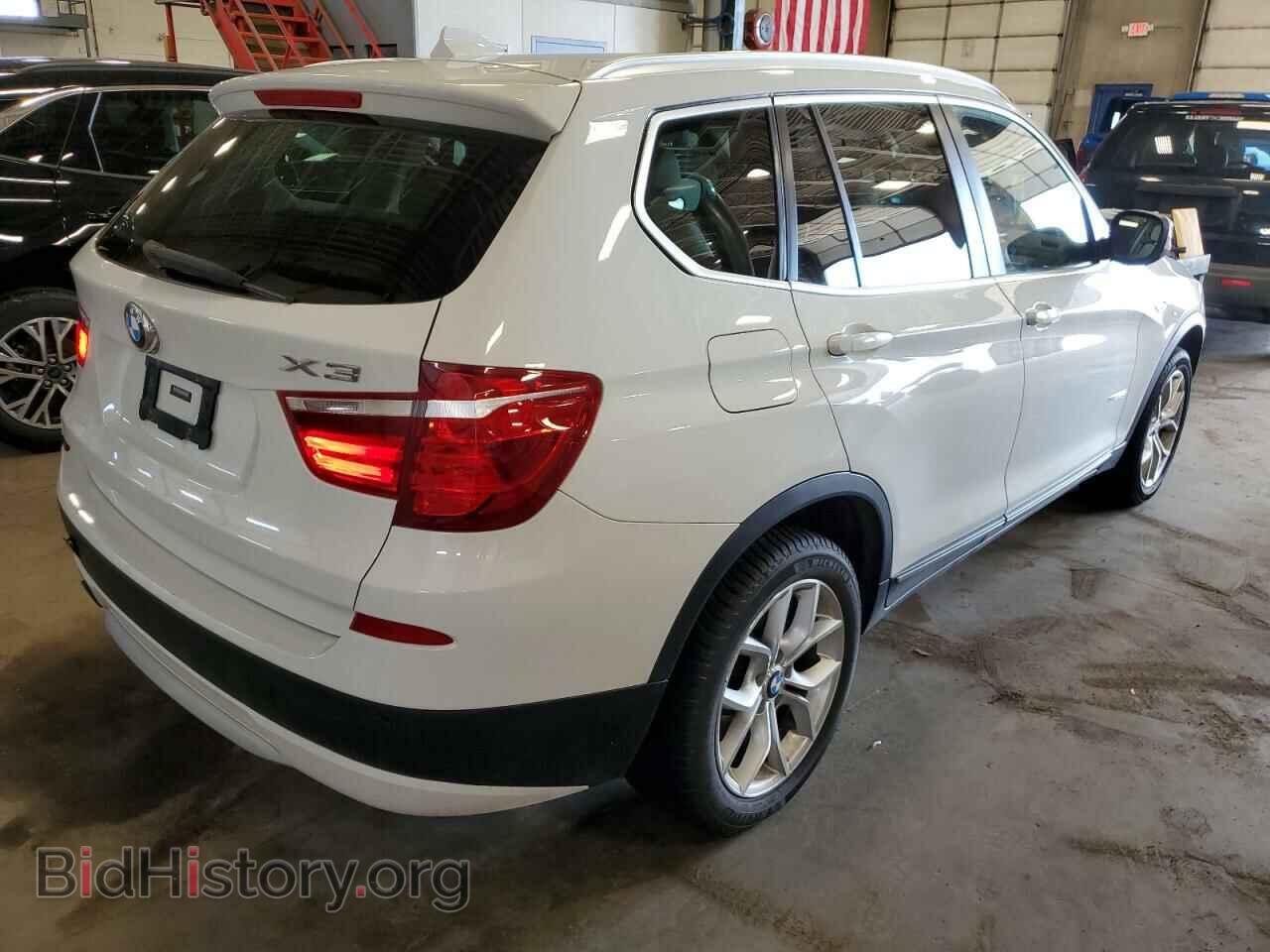 2011 BMW X3 - VIN: 5UXWX7C59BL732455 - Фото 3