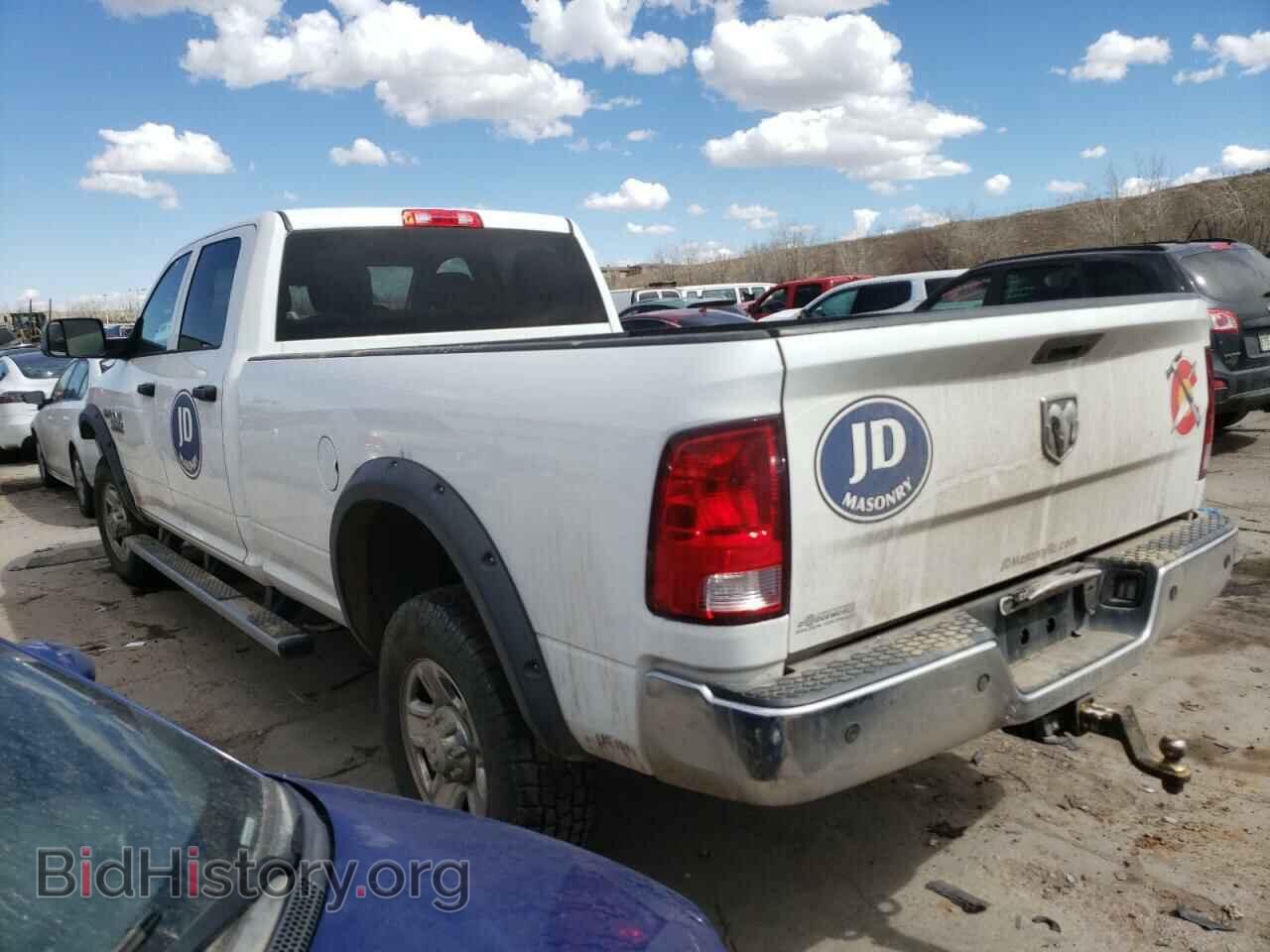 2018 RAM 2500 - VIN: 3C6UR5HJ7JG366558 - Photo 2