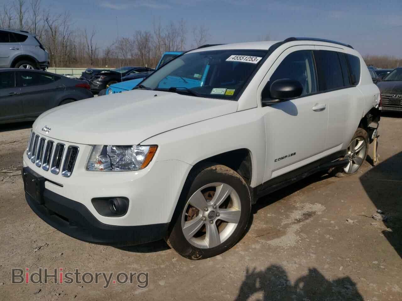 Photo 1J4NF1FB2BD150247 - JEEP COMPASS 2011