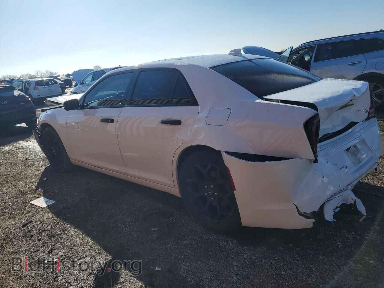 2018 CHRYSLER 300 - VIN: 2C3CCAGG2JH264934 - Фото 2