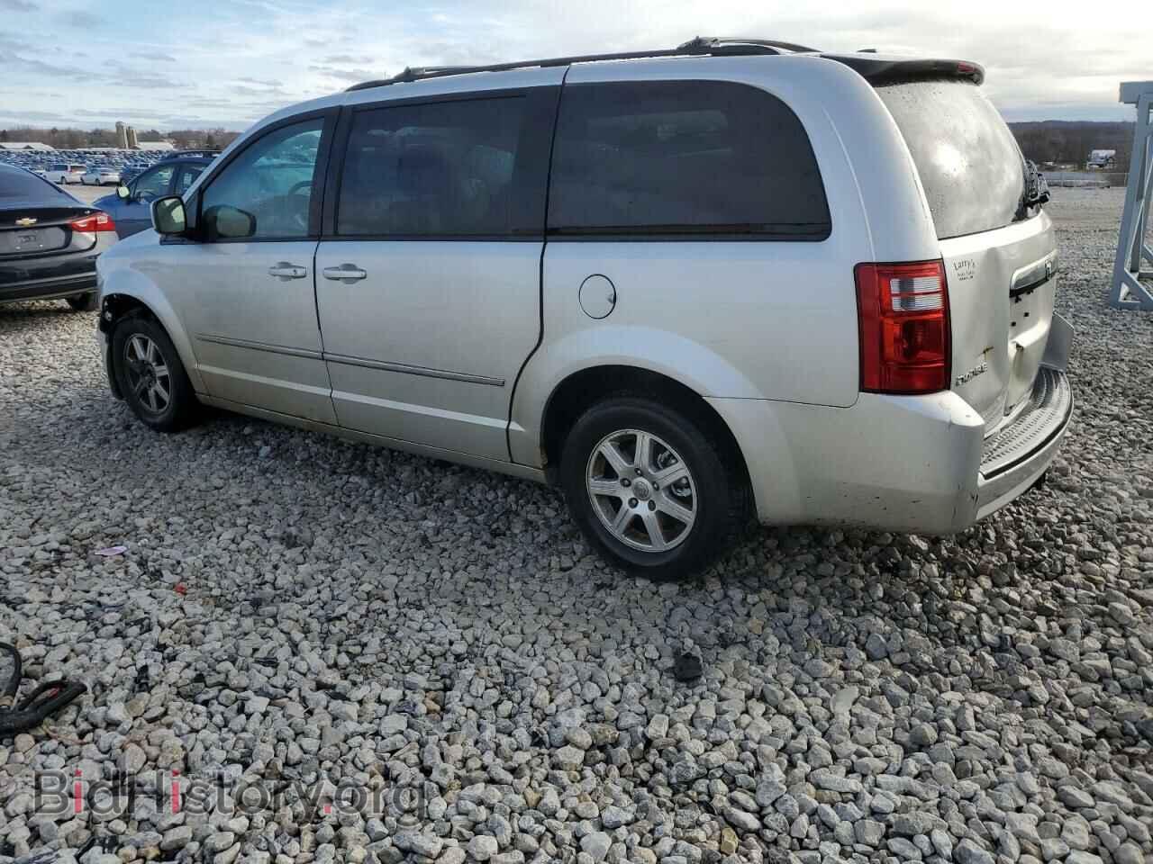 2010 DODGE CARAVAN - VIN: 2D4RN5D13AR482711 - Photo 2