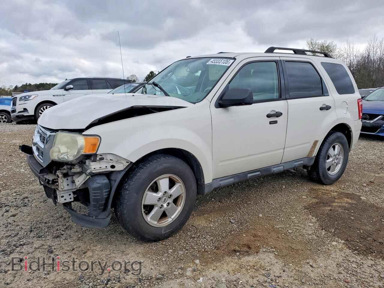 Photo 1FMCU0D75BKB79812 - FORD ESCAPE 2011