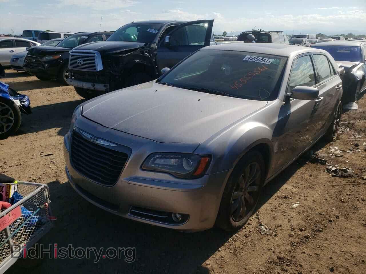 2014 CHRYSLER 300 - VIN: 2C3CCAGG2EH229350 - Фото 2