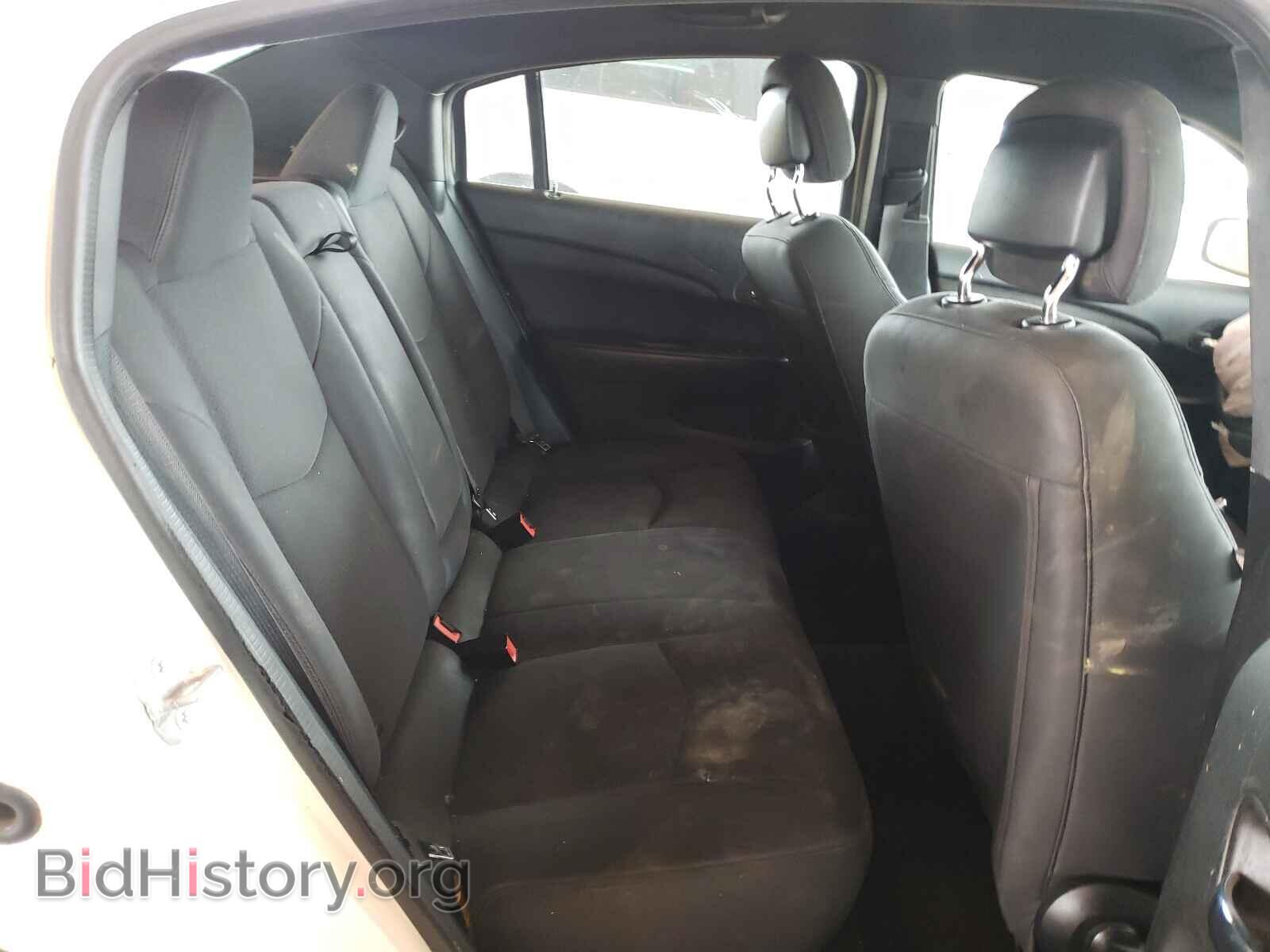 2014 CHRYSLER 200 - VIN: 1C3CCBAB3EN141935 - Фото 6
