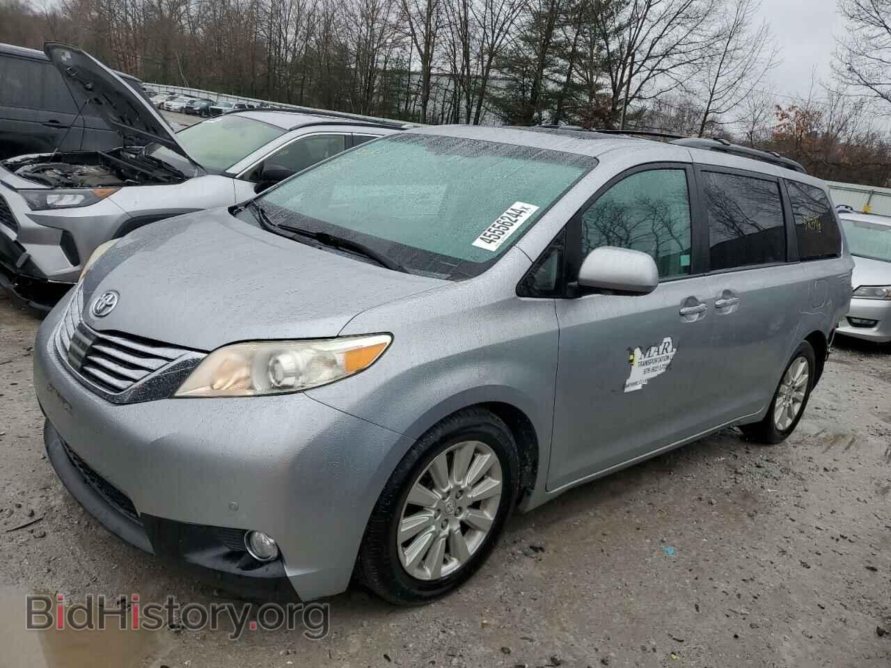 Photo 5TDYK3DC3BS114156 - TOYOTA All Models 2011