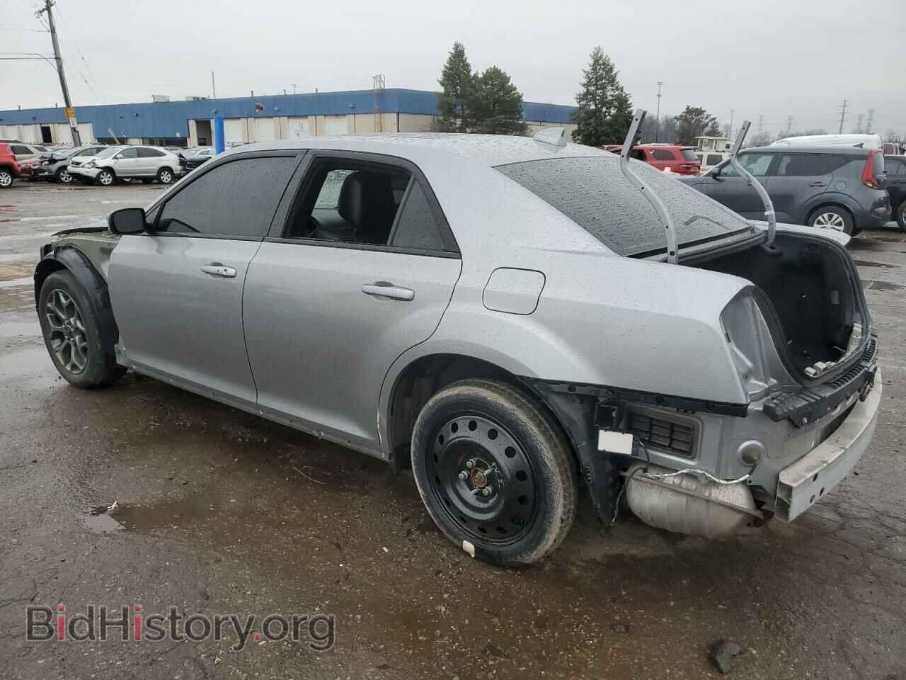 2016 CHRYSLER 300 - VIN: 2C3CCAGG5GH117077 - Фото 2