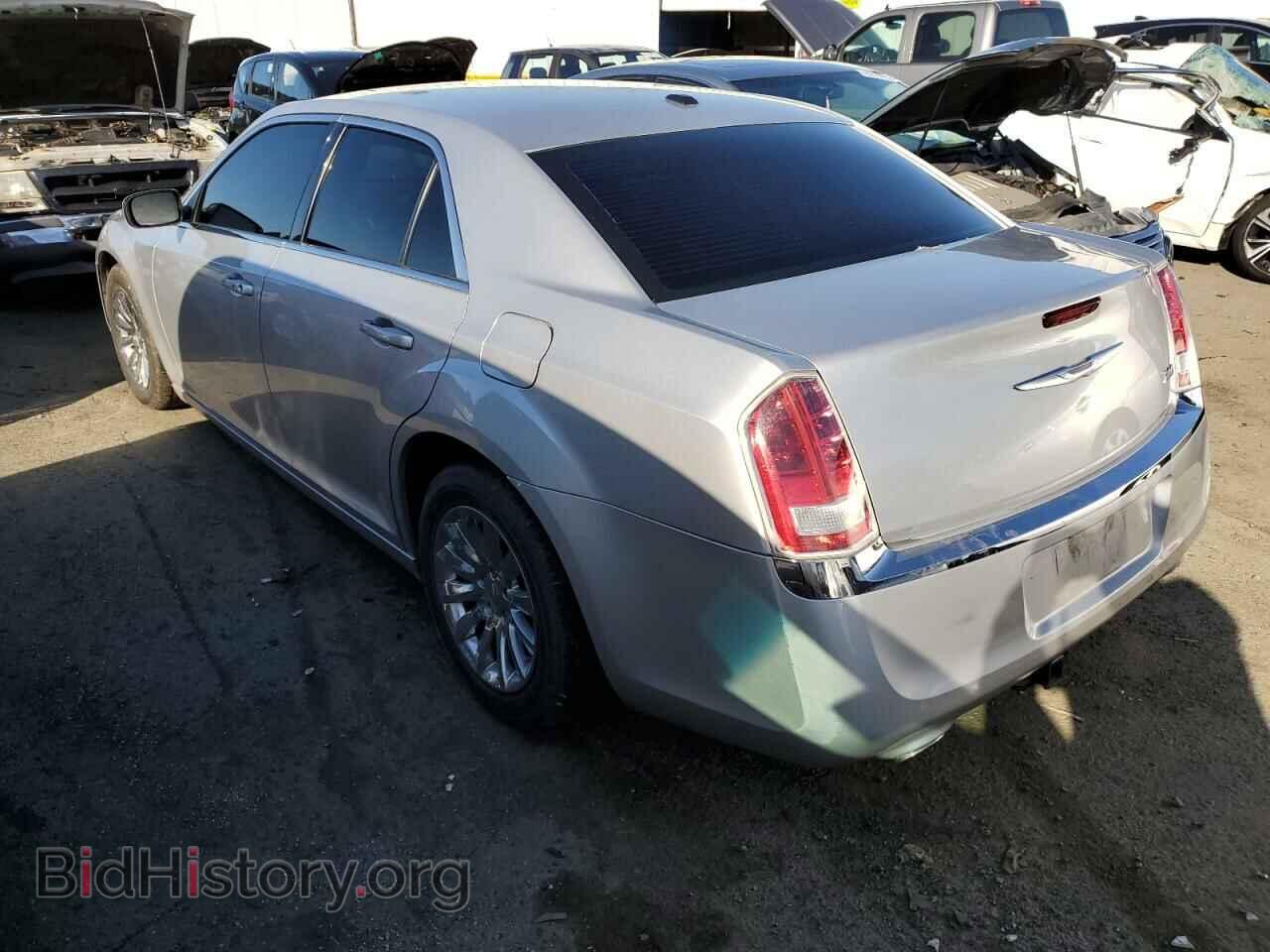 2012 CHRYSLER 300 - VIN: 2C3CCAAG5CH142533 - Photo 2