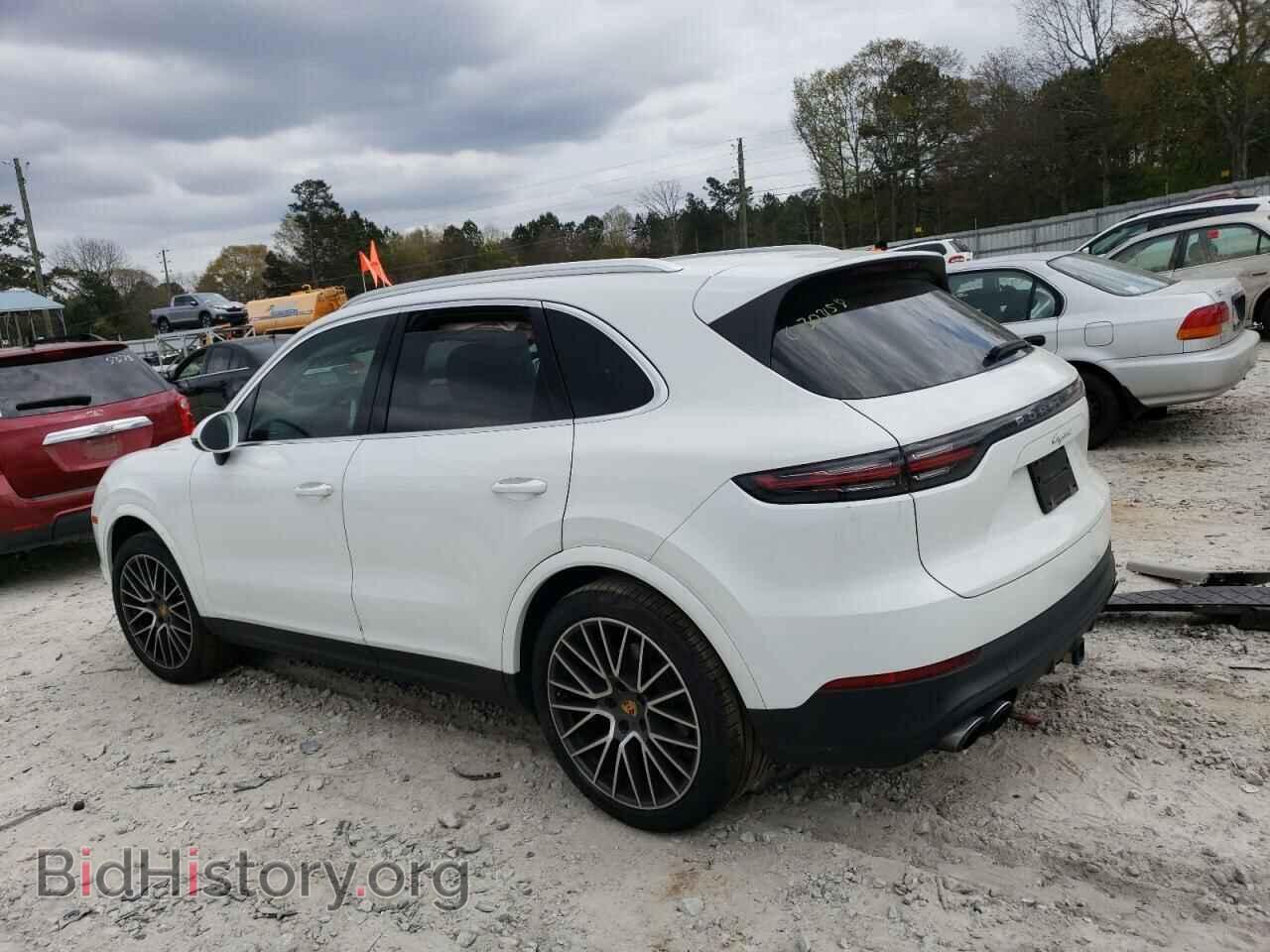 2019 PORSCHE CAYENNE - VIN: WP1AA2AY9KDA17536 - Photo 2
