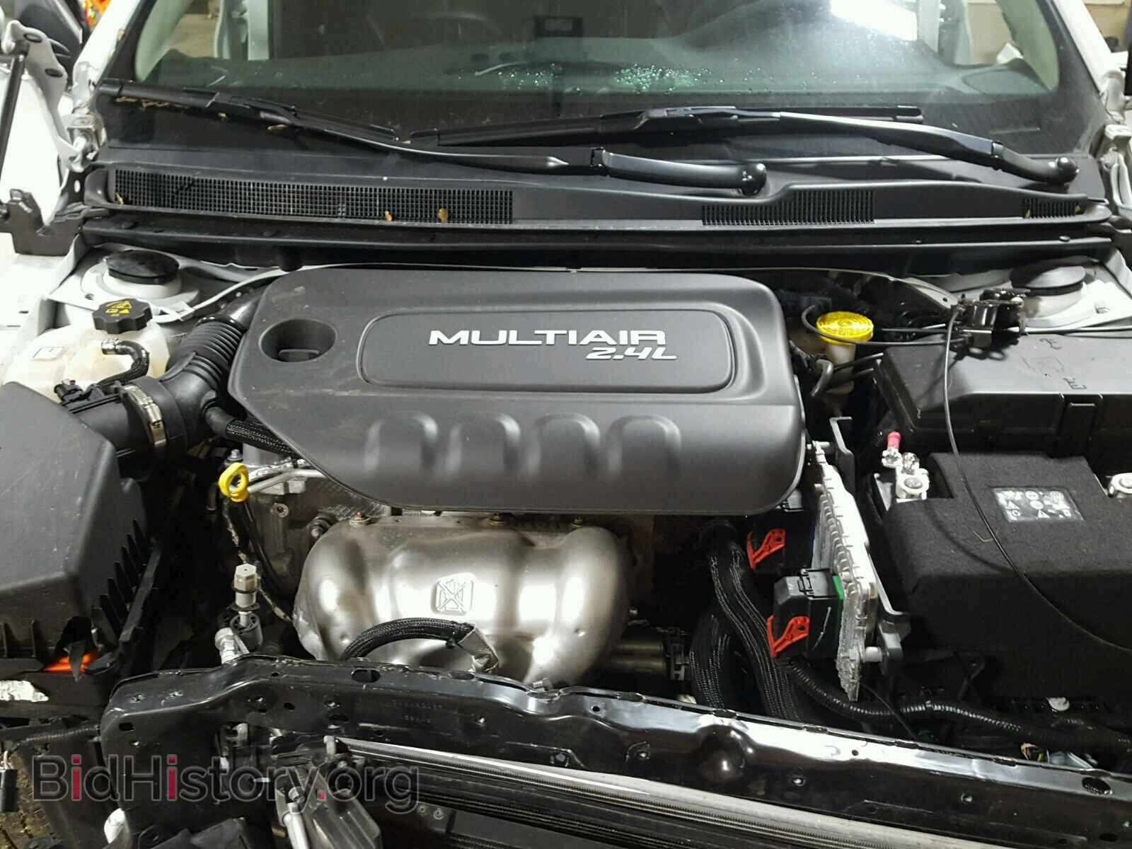 2016 CHRYSLER 200 - VIN: 1C3CCCAB4GN195379 - Фото 7