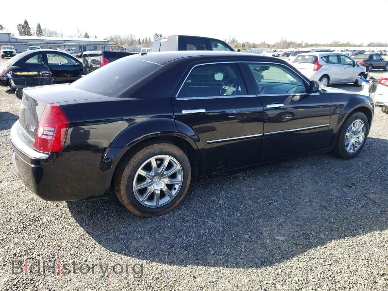 2010 CHRYSLER 300 - VIN: 2C3CA3CV9AH161712 - Фото 3