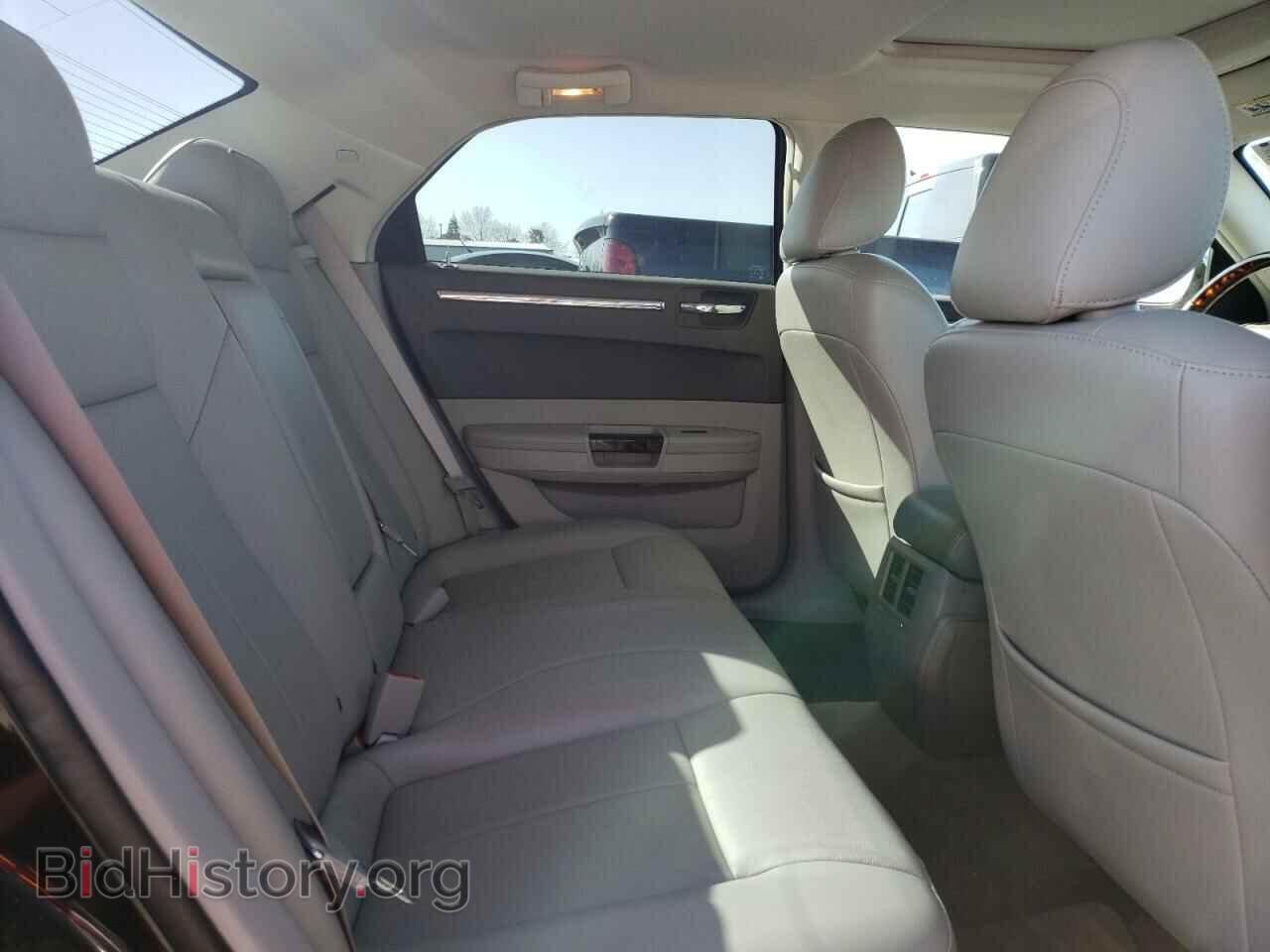2010 CHRYSLER 300 - VIN: 2C3CA3CV9AH161712 - Фото 10