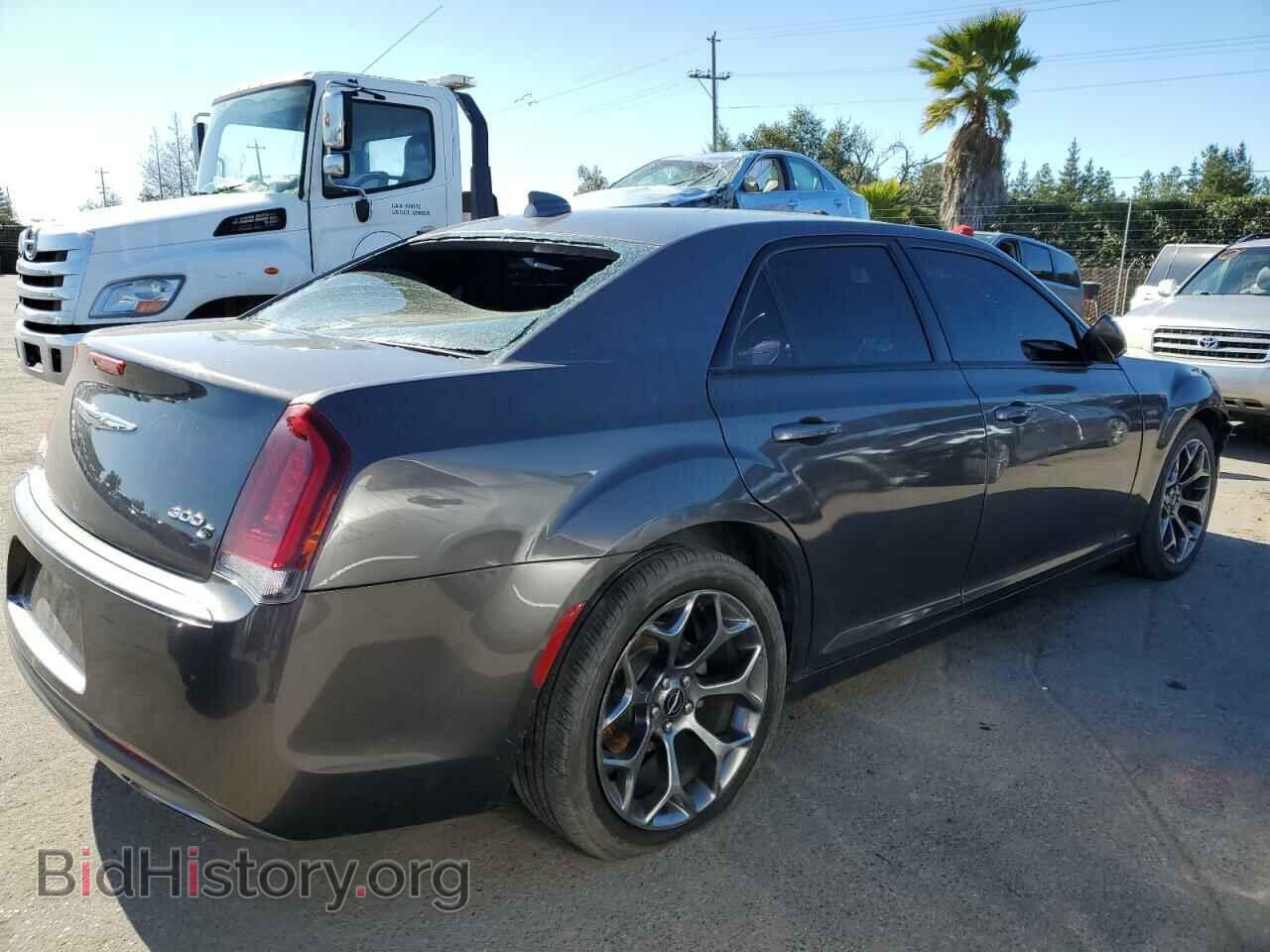 2017 CHRYSLER 300 - VIN: 2C3CCABG3HH663272 - Фото 3
