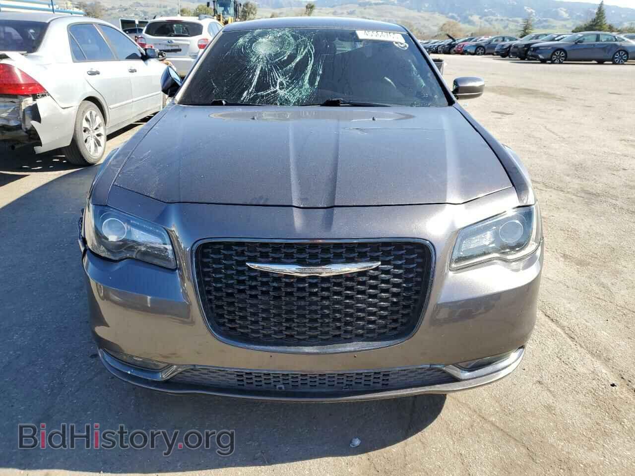 2017 CHRYSLER 300 - VIN: 2C3CCABG3HH663272 - Фото 5