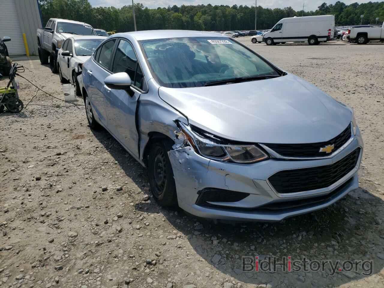 Photo 1G1BC5SM8H7135154 - CHEVROLET CRUZE 2017