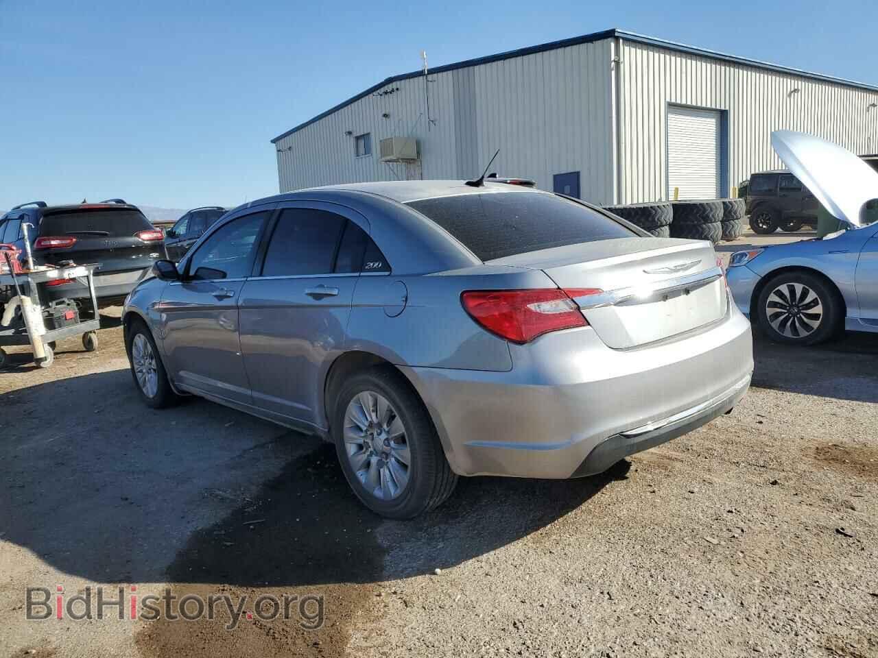2014 CHRYSLER 200 - VIN: 1C3CCBAB5EN210771 - Фото 2