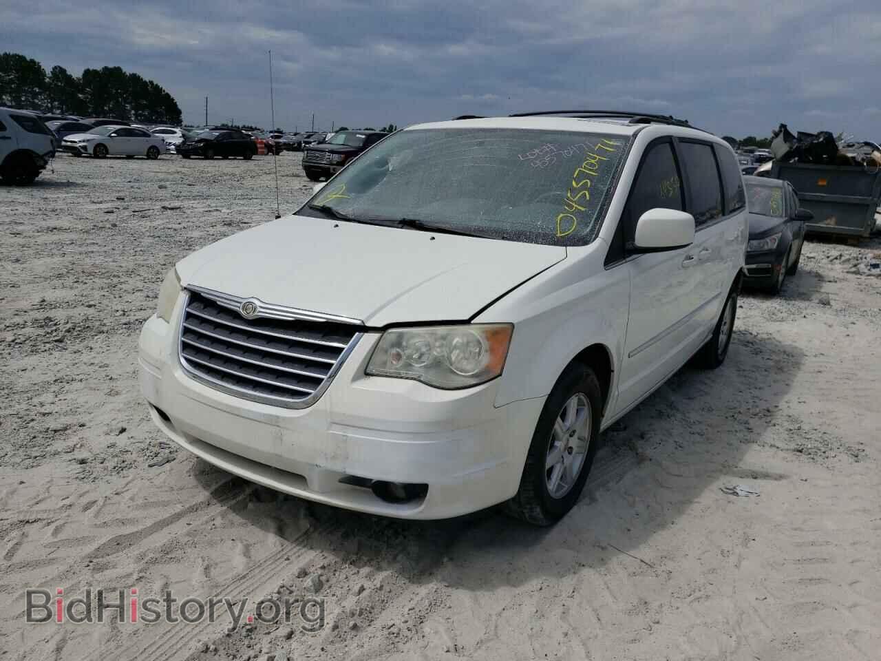 2010 CHRYSLER MINIVAN - VIN: 2A4RR5D17AR213672 - Photo 2