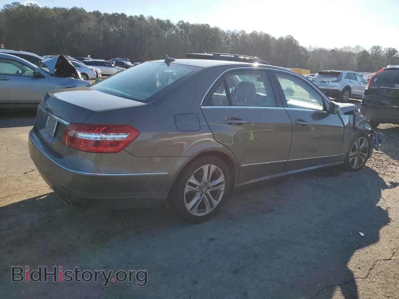 2011 MERCEDES-BENZ E-CLASS - VIN: WDDHF5GB8BA309871 - Фото 3