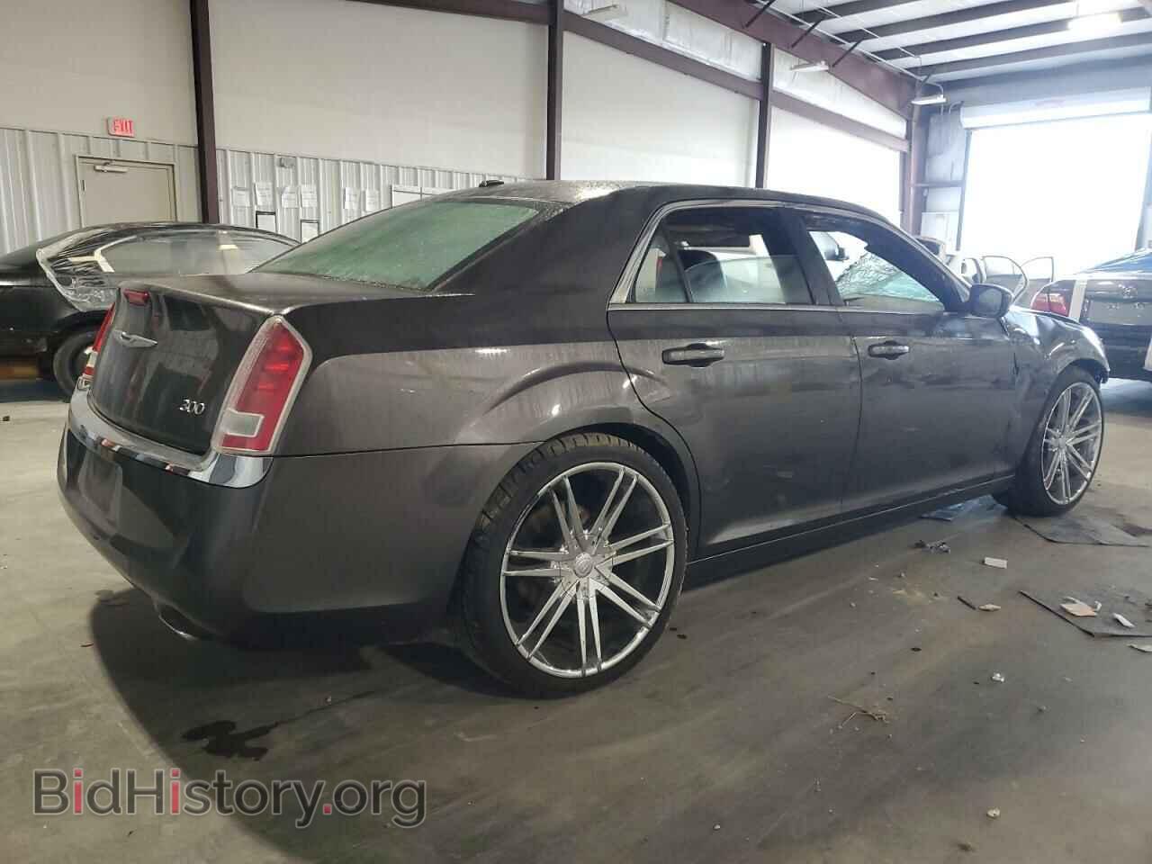 2013 CHRYSLER 300 - VIN: 2C3CCAAG0DH588249 - Фото 3