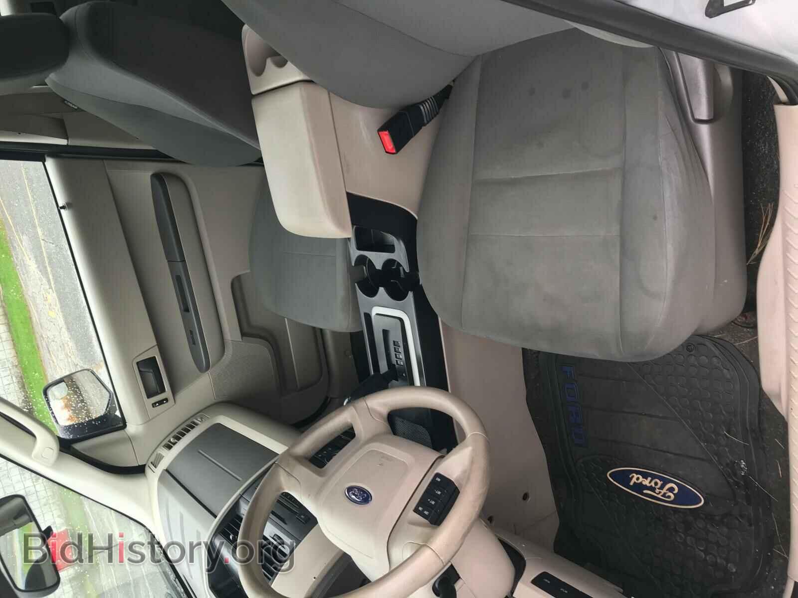 2011 FORD ESCAPE - VIN: 1FMCU0C71BKA69406 - Photo 2