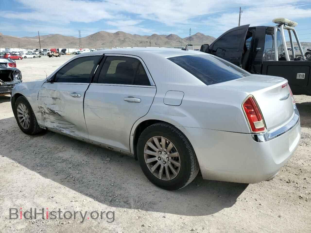 2012 CHRYSLER 300 - VIN: 2C3CCAAGXCH133018 - Photo 2