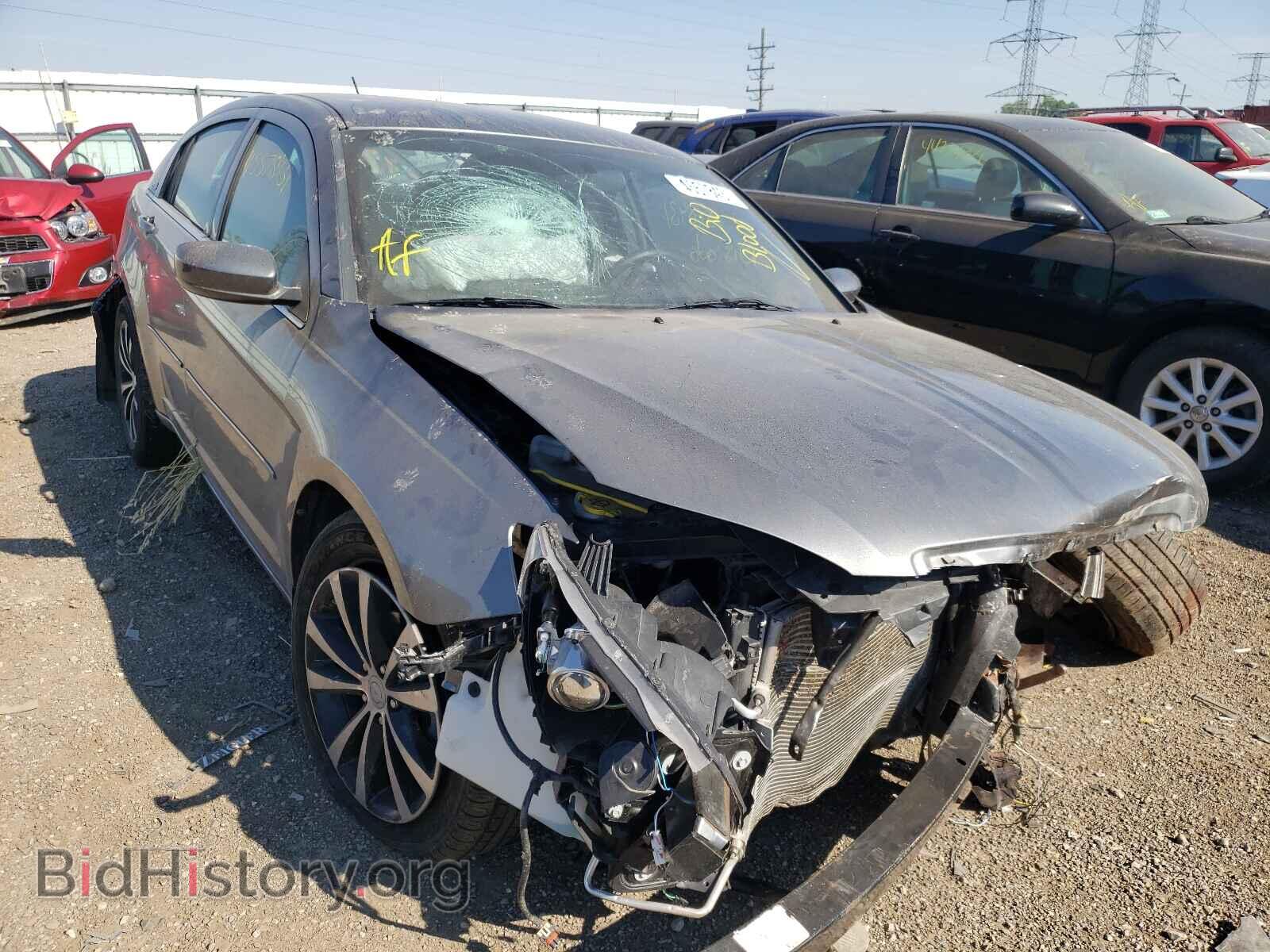Фотография 1C3CCBBB2DN617136 - CHRYSLER 200 2013