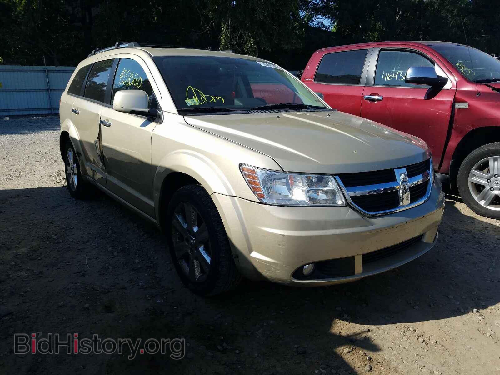 Фотография 3D4PH9FVXAT283464 - DODGE JOURNEY 2010
