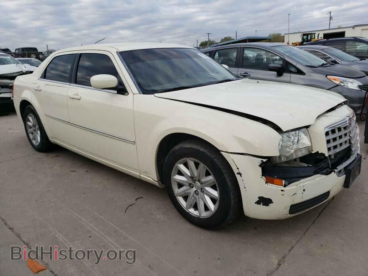 2008 CHRYSLER 300 - VIN: 2C3KA43R38H191402 - Фото 4