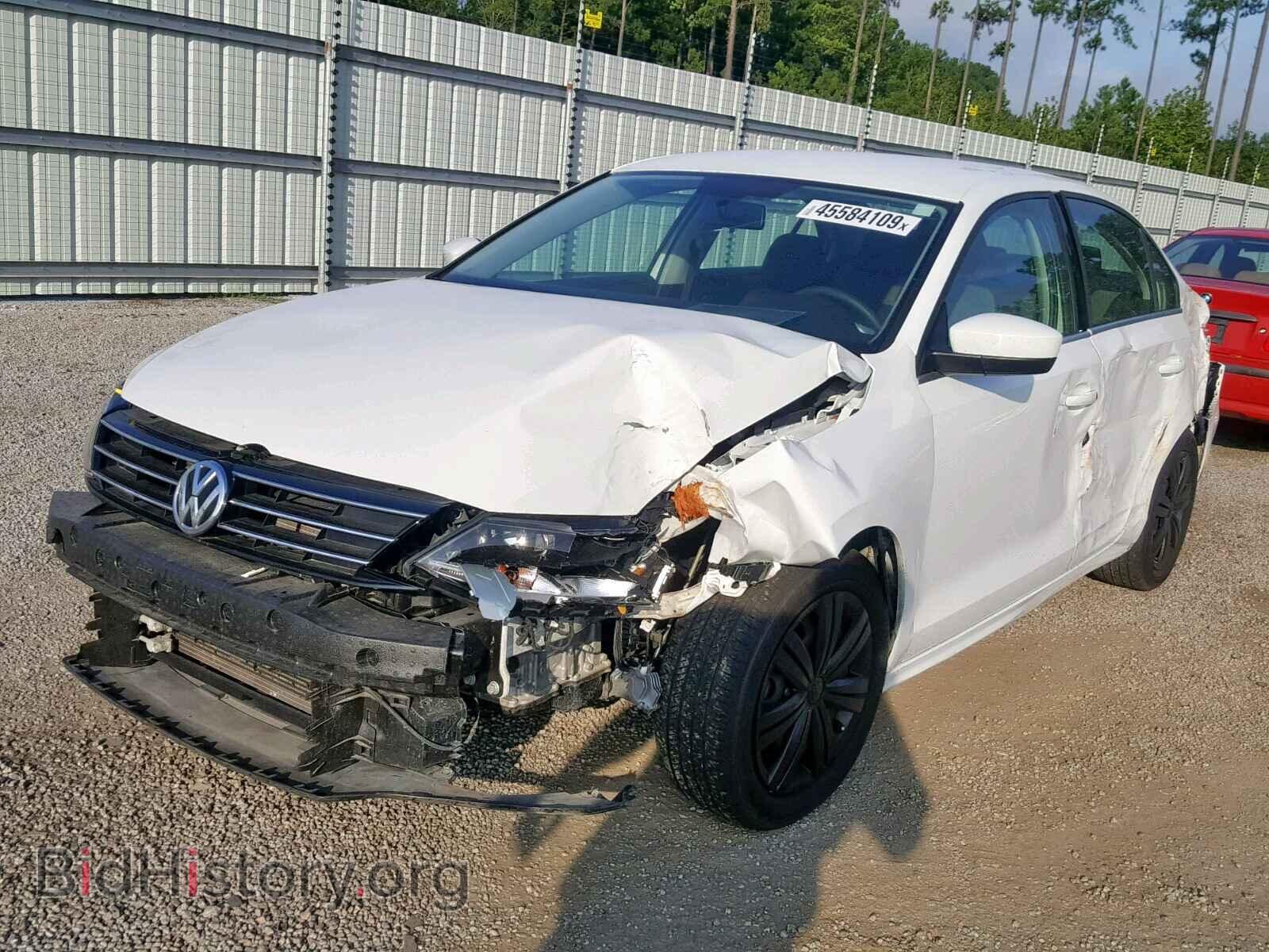 2017 VOLKSWAGEN JETTA - VIN: 3VW2B7AJ5HM373463 - Photo 2