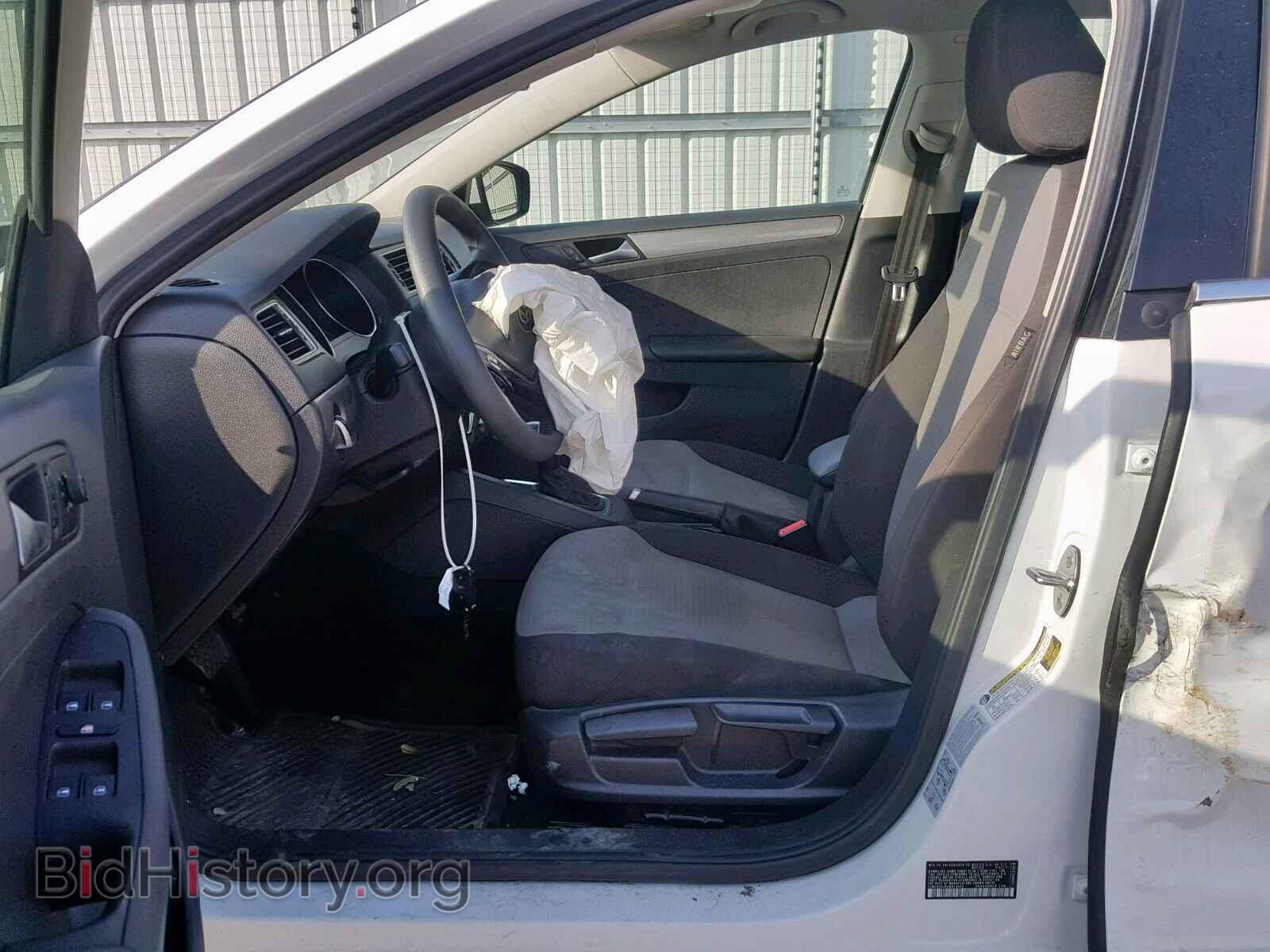 2017 VOLKSWAGEN JETTA - VIN: 3VW2B7AJ5HM373463 - Photo 5