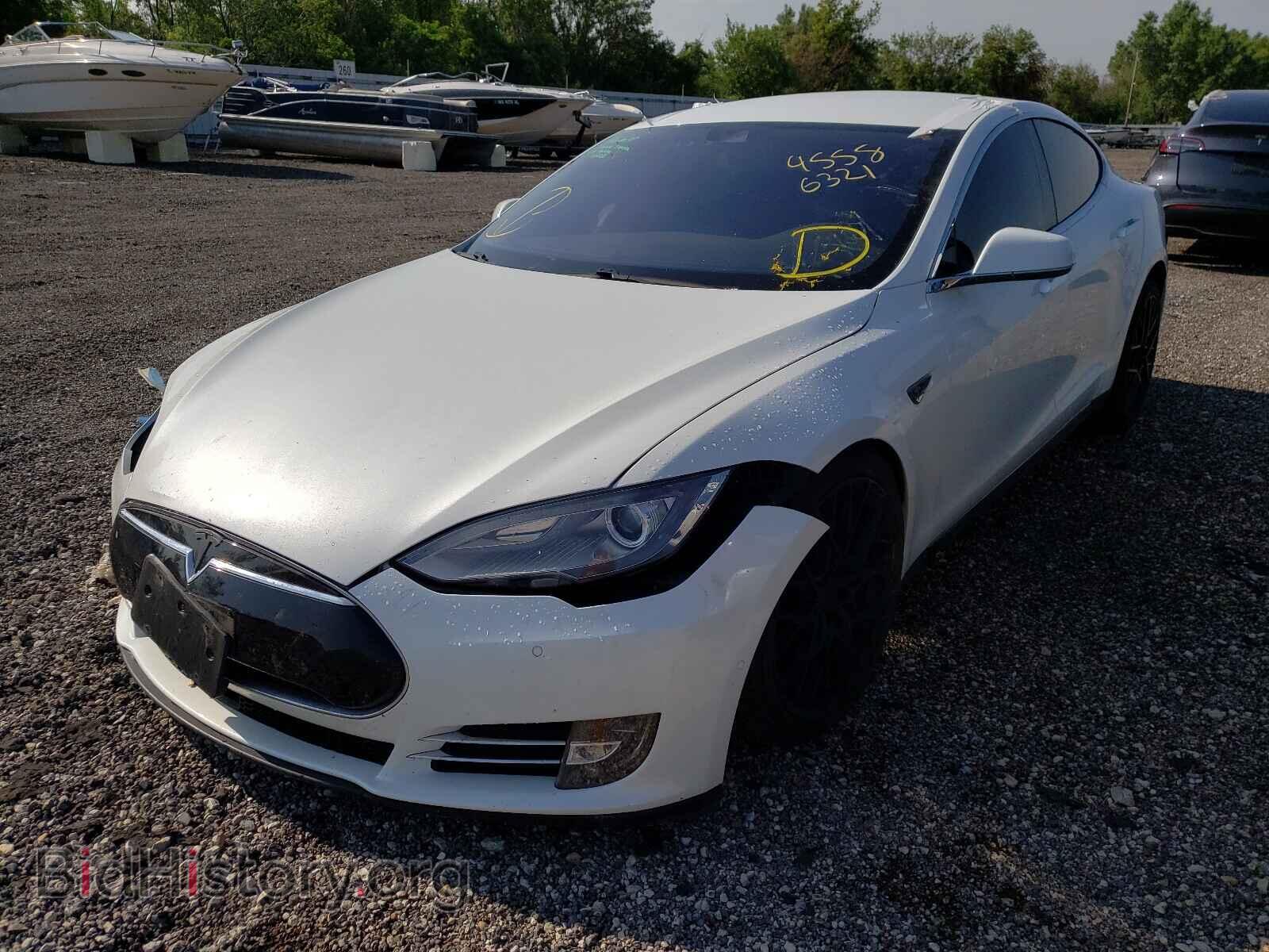 2015 TESLA MODEL S - VIN: 5YJSA1S21FF093809 - Фото 2