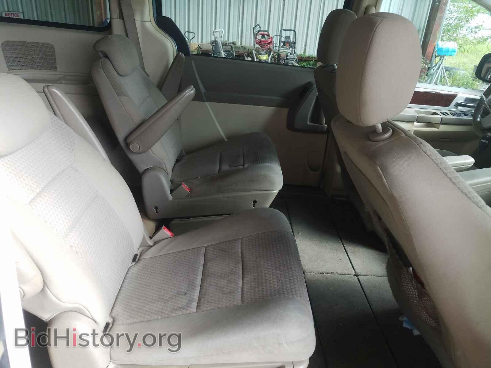2010 CHRYSLER MINIVAN - VIN: 2A4RR5D10AR141228 - Photo 6