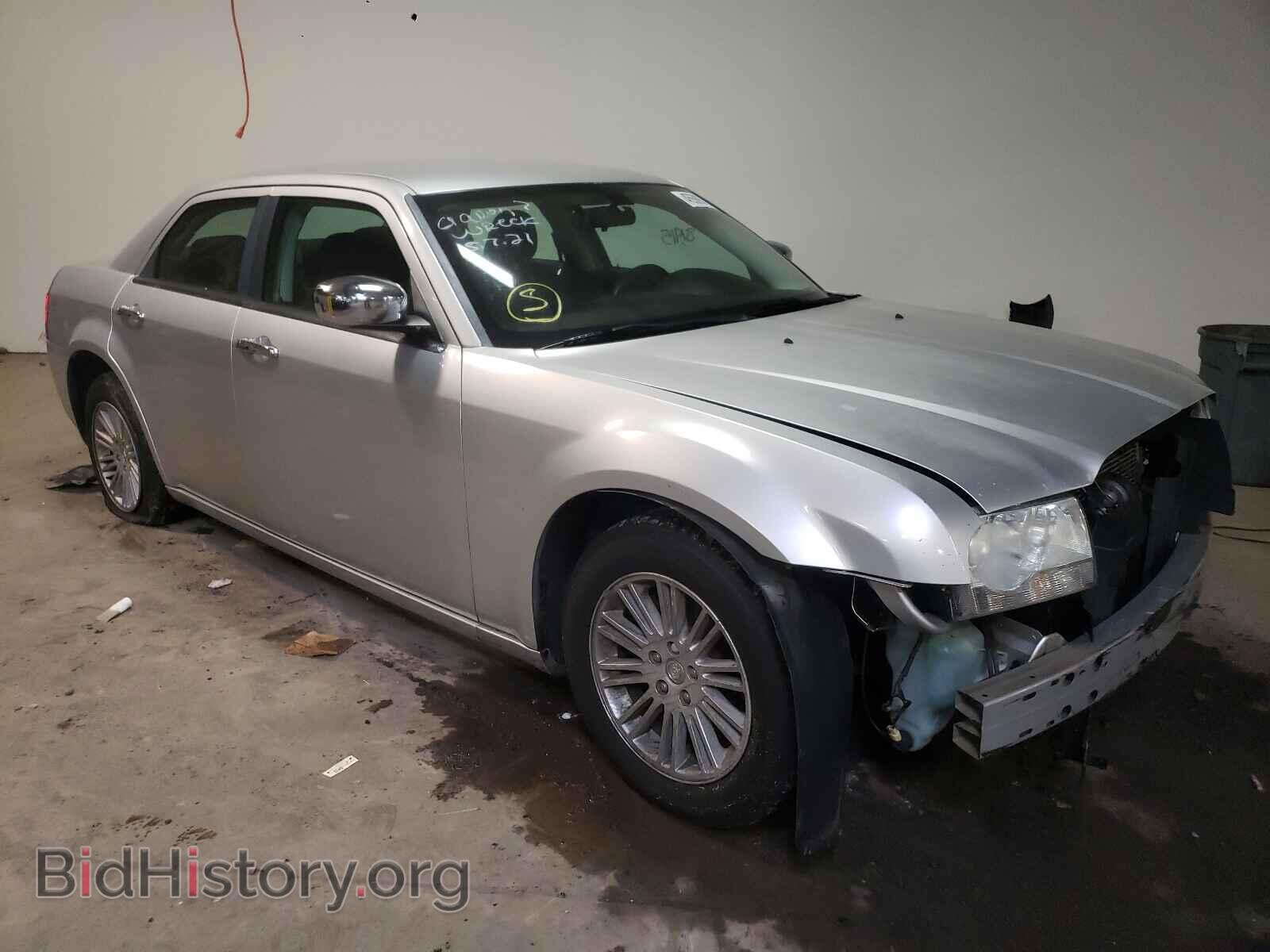 Photo 2C3CA4CD2AH104989 - CHRYSLER 300 2010