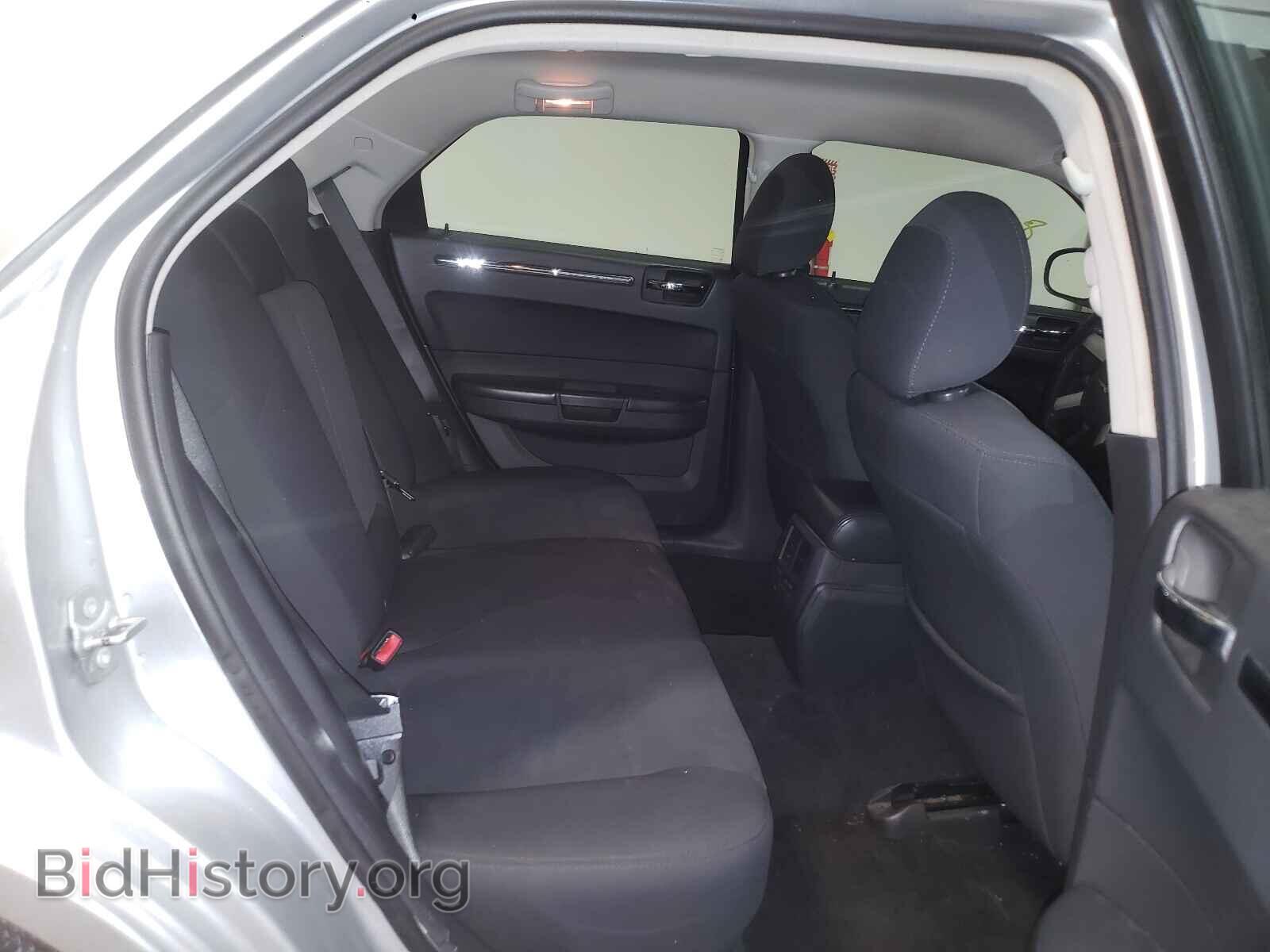 2010 CHRYSLER 300 - VIN: 2C3CA4CD2AH104989 - Фото 6