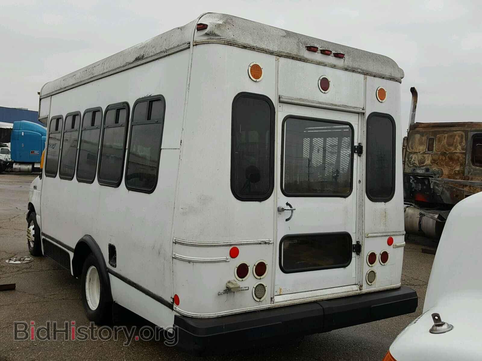 2006 FORD ECONOLINE - VIN: 1FDWE35PX6HB23796 - Фото 3