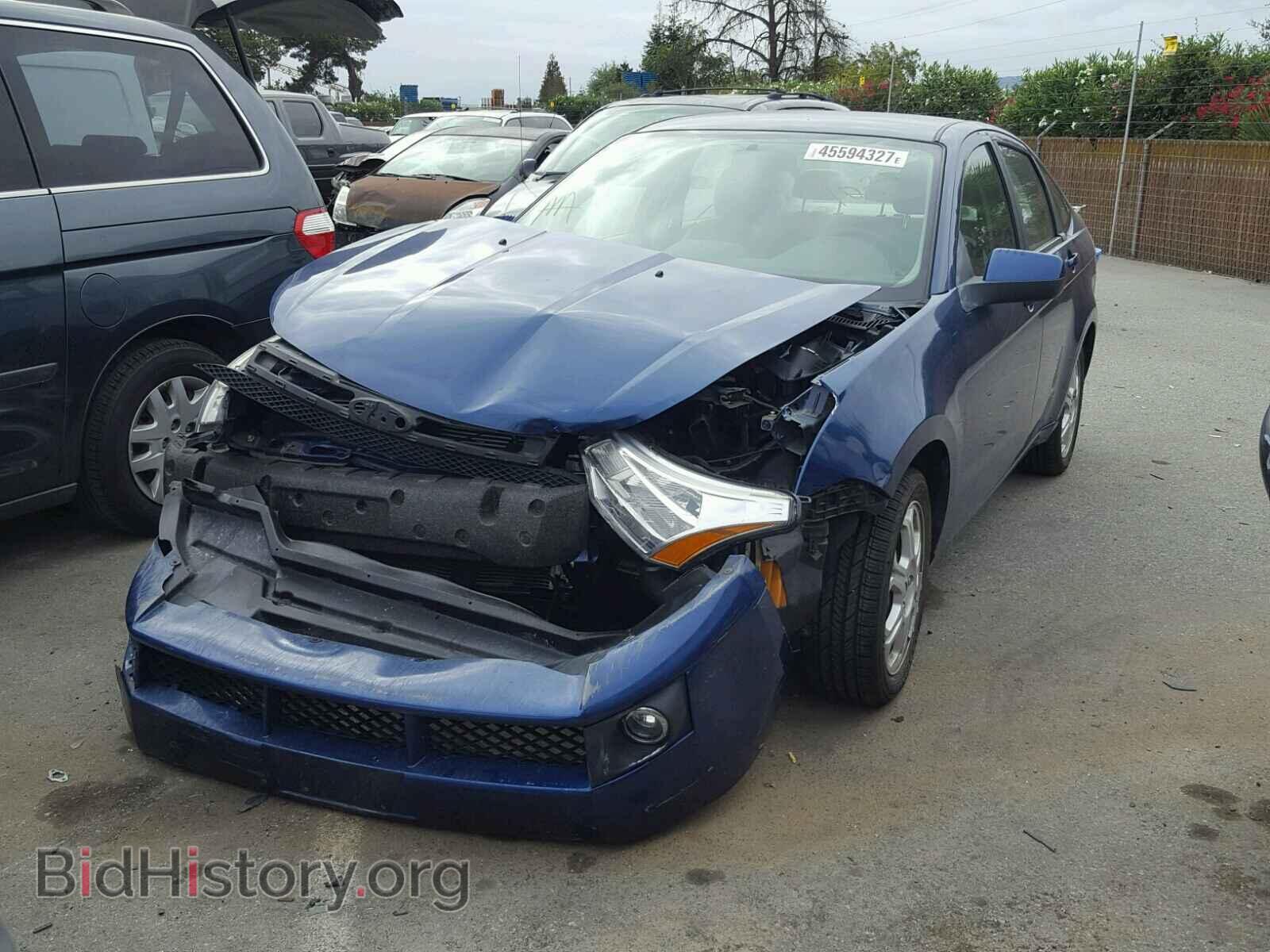 2009 FORD FOCUS - VIN: 1FAHP36N49W183454 - Photo 2