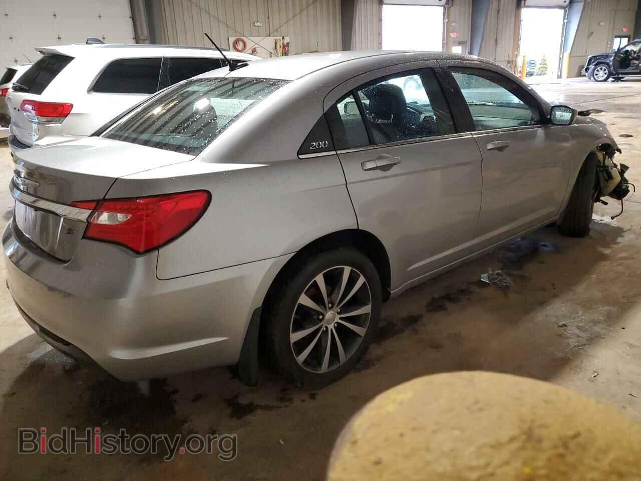 2013 CHRYSLER 200 - VIN: 1C3CCBBB3DN593638 - Фото 3