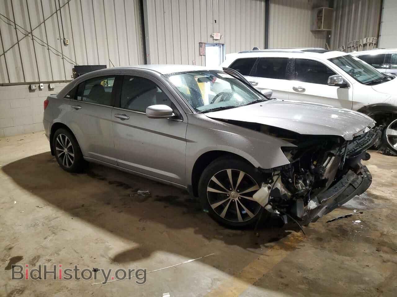 2013 CHRYSLER 200 - VIN: 1C3CCBBB3DN593638 - Фото 4