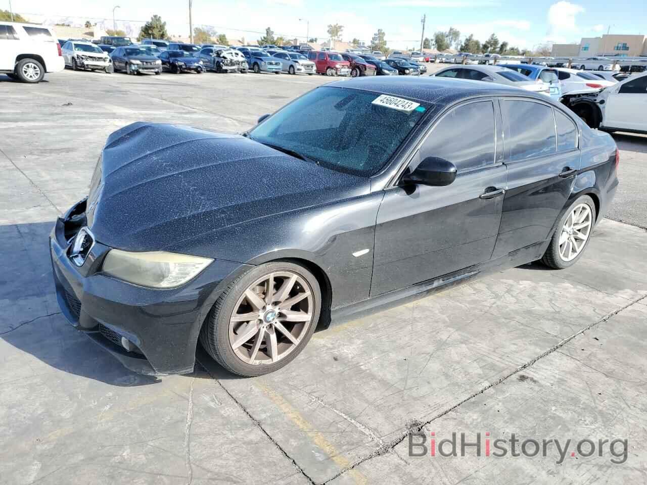 Photo WBAPH7C55AA175943 - BMW 3 SERIES 2010