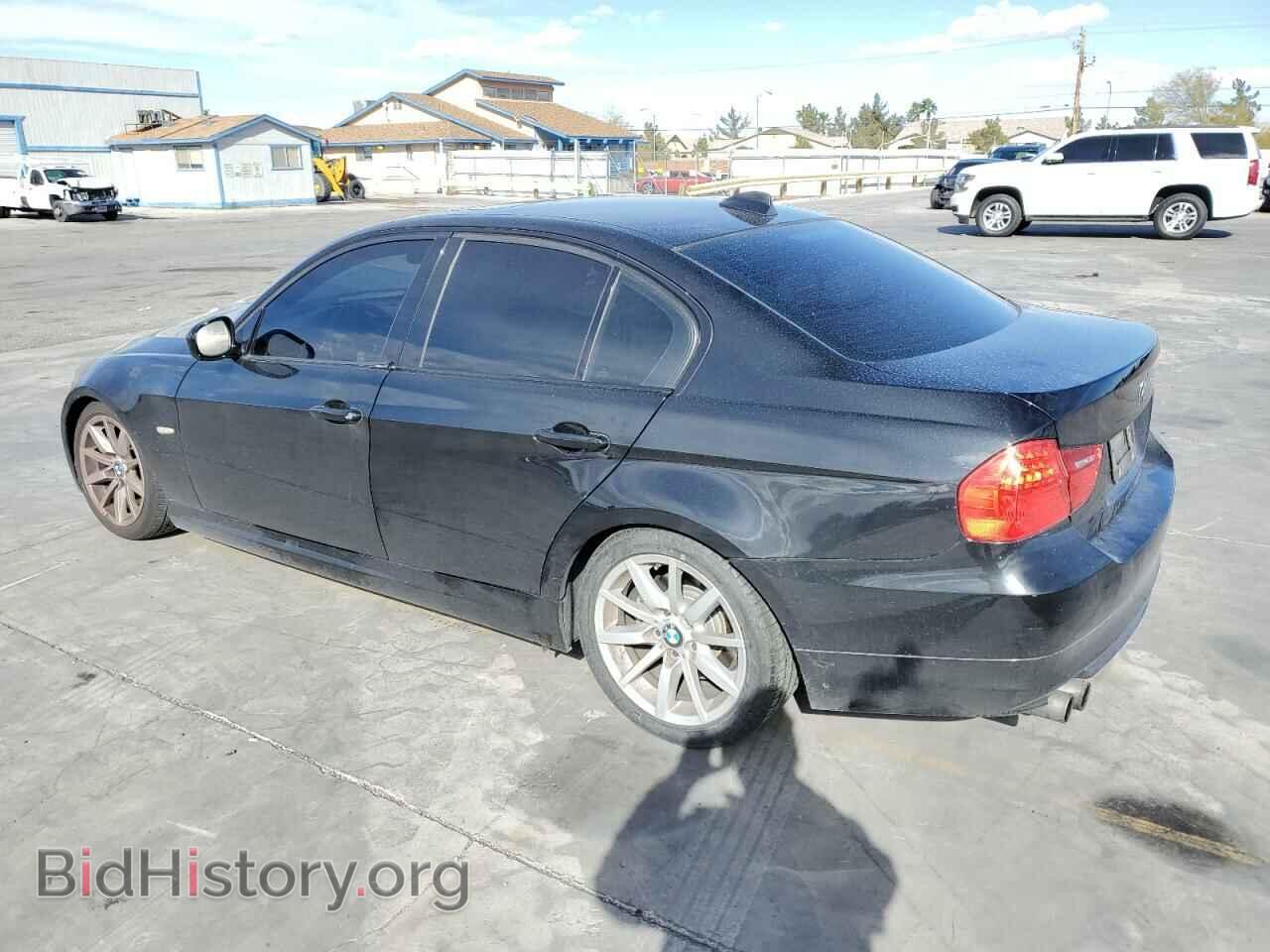 2010 BMW 3 SERIES - VIN: WBAPH7C55AA175943 - Фото 2