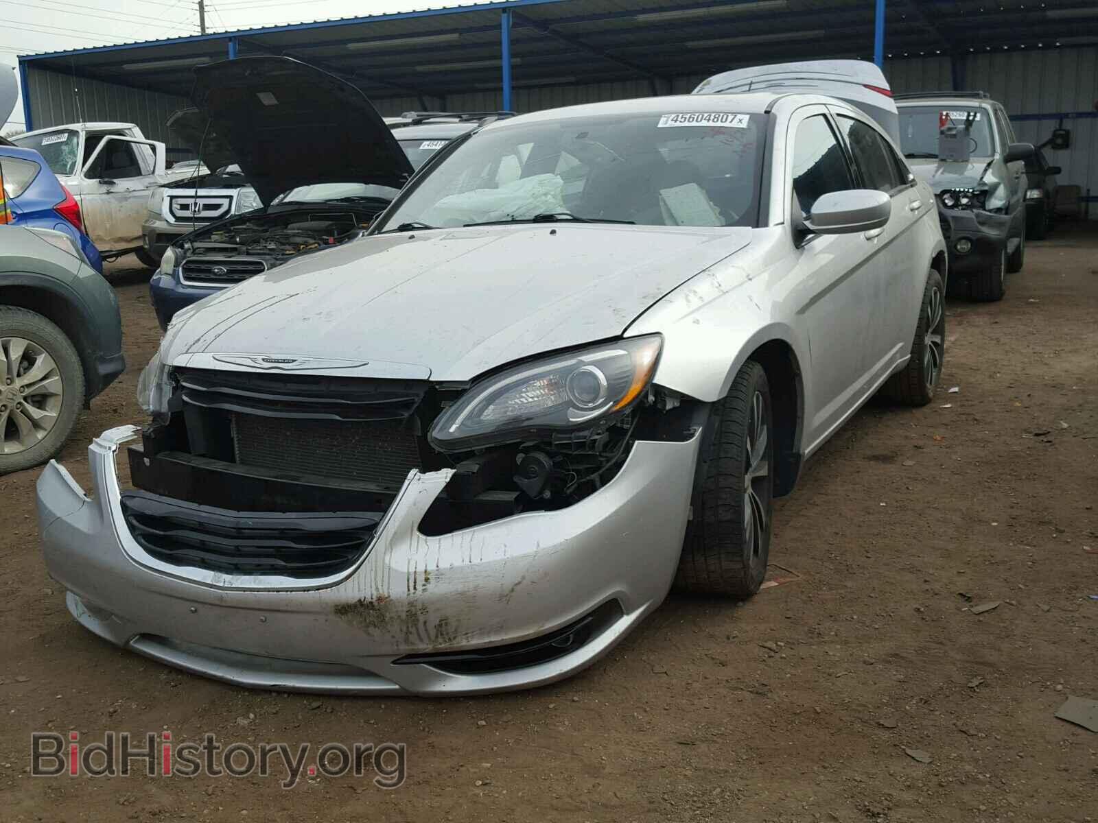 2012 CHRYSLER 200 - VIN: 1C3CCBHG2CN187755 - Фото 2