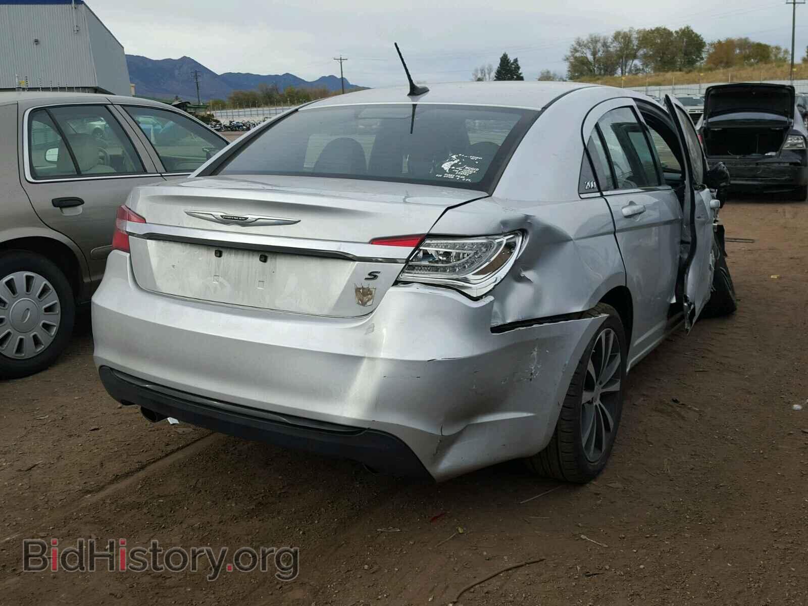 2012 CHRYSLER 200 - VIN: 1C3CCBHG2CN187755 - Фото 4
