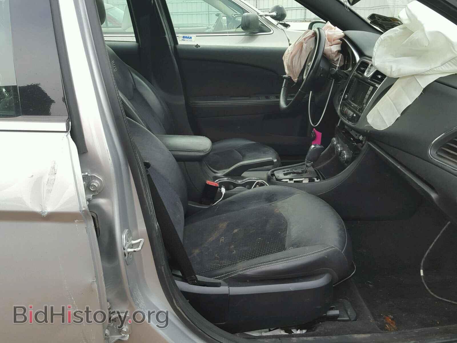 2012 CHRYSLER 200 - VIN: 1C3CCBHG2CN187755 - Фото 5