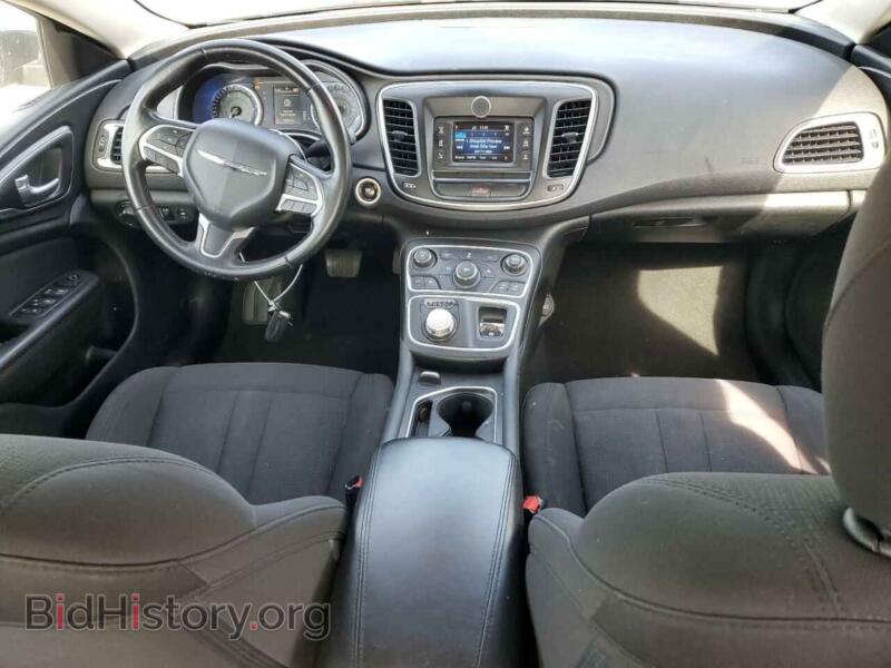 2016 Chrysler 200 (VIN 1C3CCCAB4GN165220) — photo 8 of 12