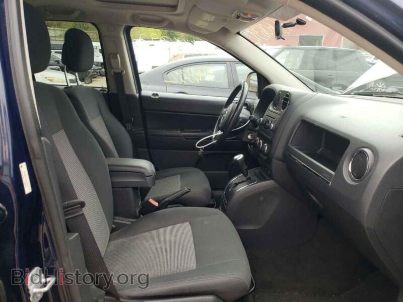 2012 Jeep COMPASS (VIN 1C4NJDEB2CD650403) — photo 5 of 10